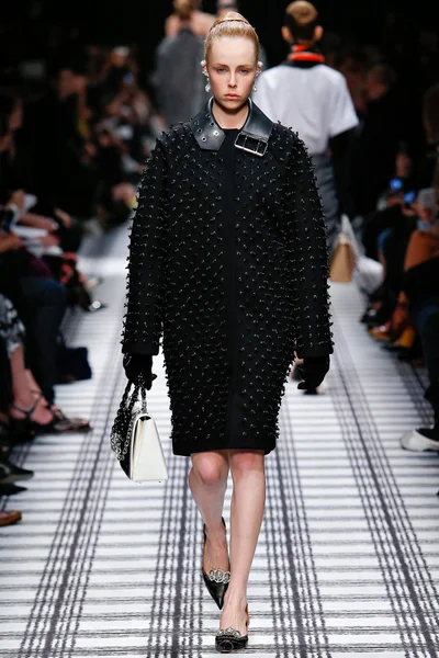 Look 23